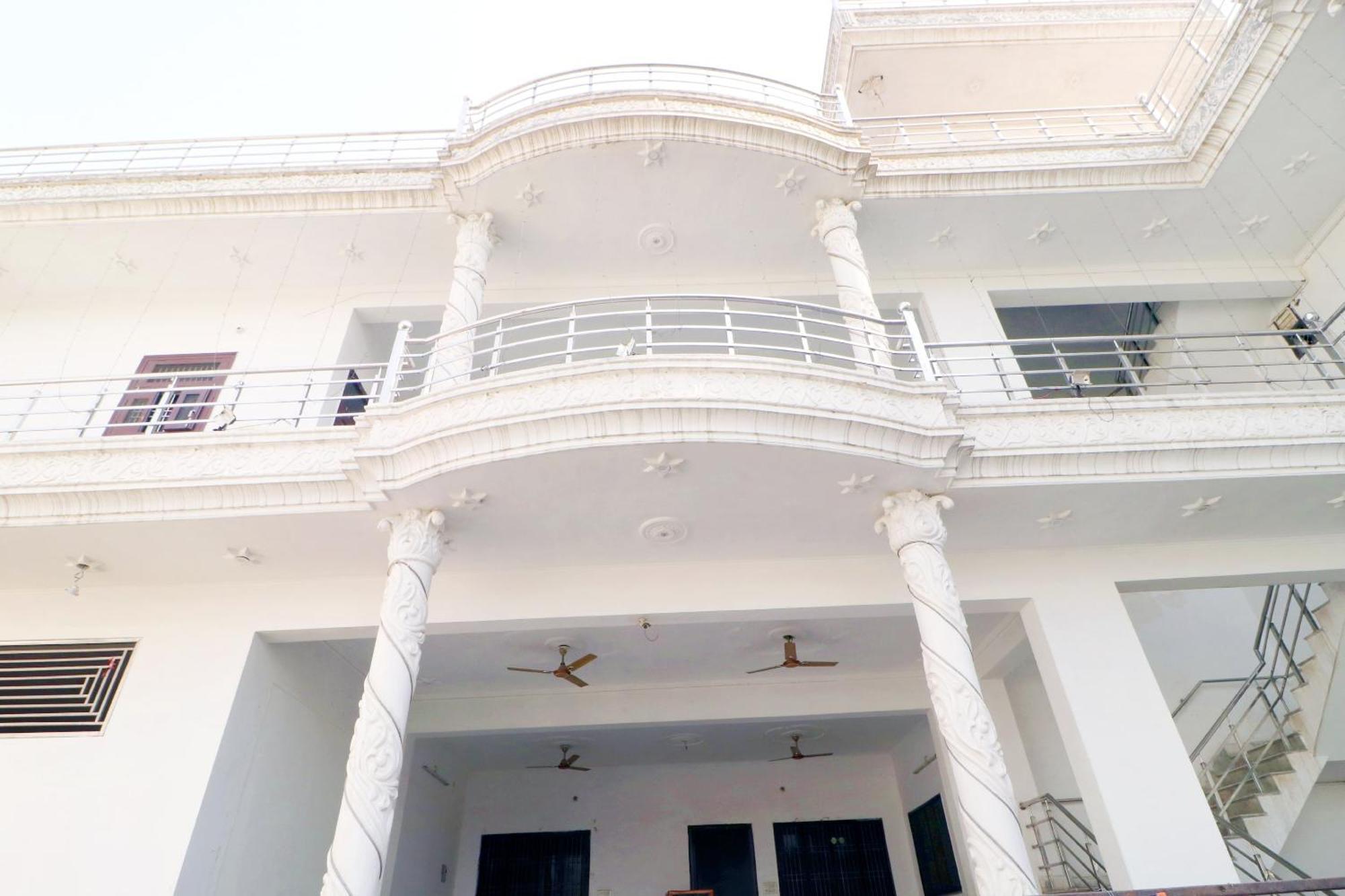 Hotel O Pushp Vatika Bhiwani Esterno foto