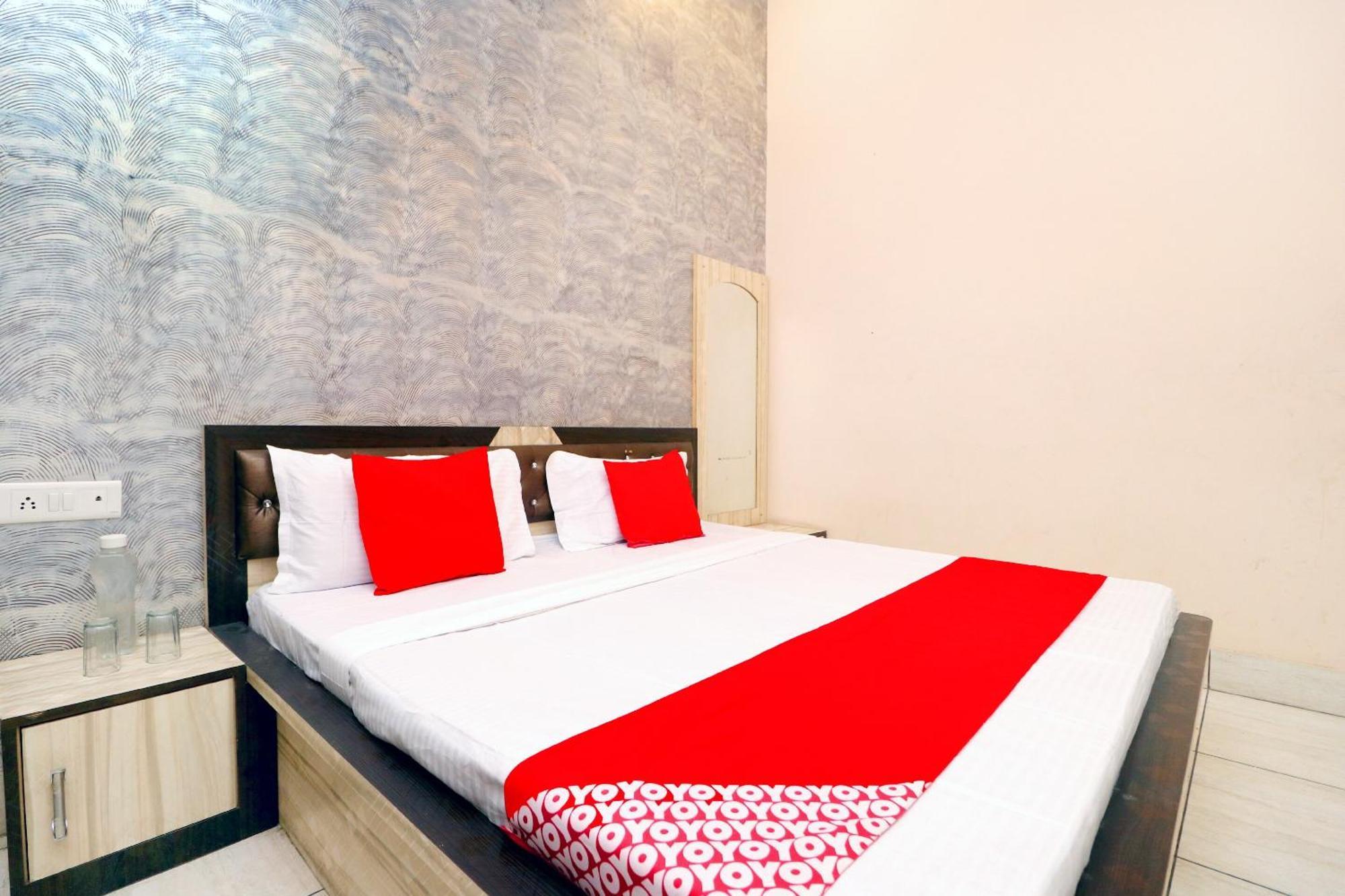 Hotel O Pushp Vatika Bhiwani Esterno foto