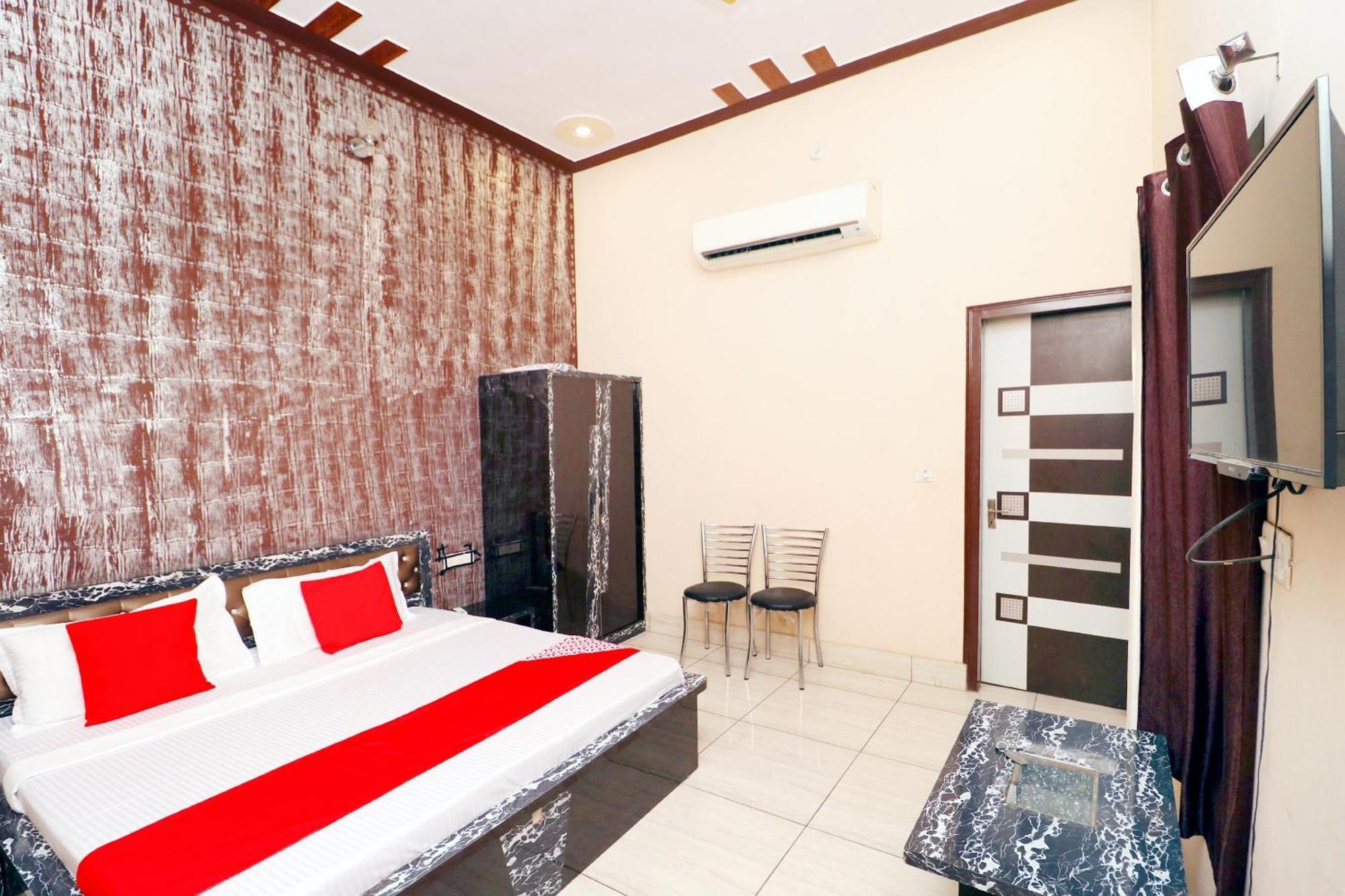 Hotel O Pushp Vatika Bhiwani Esterno foto